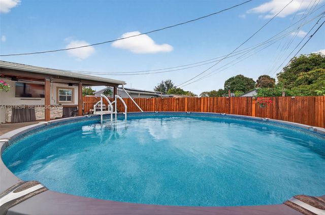 731 N 69th Ave, Hollywood, FL 33024