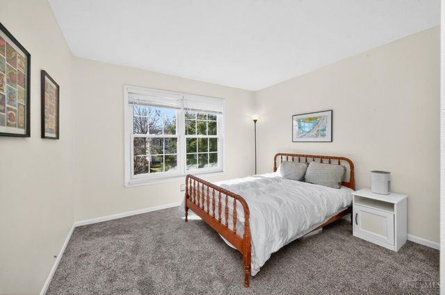 1068 Beacon Way Court, Hamilton Twp, OH 45039