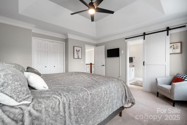 5665 Crown Terrace, Hickory, NC 28601