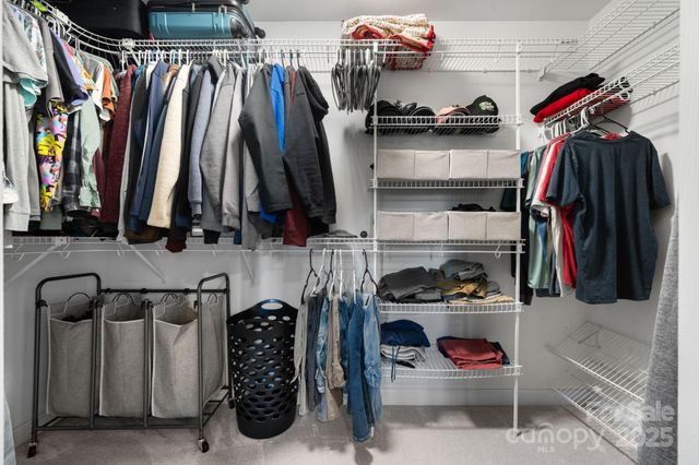 5665 Crown Terrace, Hickory, NC 28601