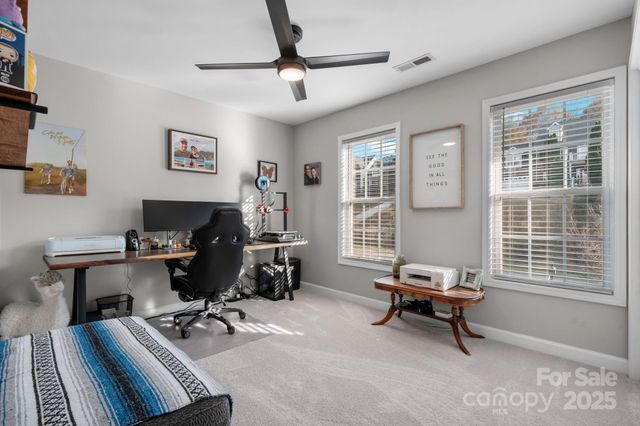 5665 Crown Terrace, Hickory, NC 28601