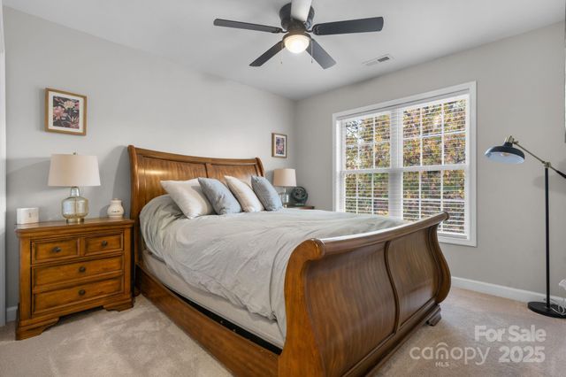 5665 Crown Terrace, Hickory, NC 28601