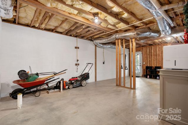 5665 Crown Terrace, Hickory, NC 28601