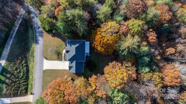 5665 Crown Terrace, Hickory, NC 28601