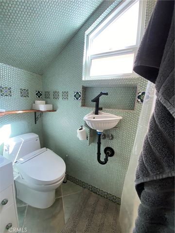 631 Benson Way A, Thousand Oaks, CA 91360