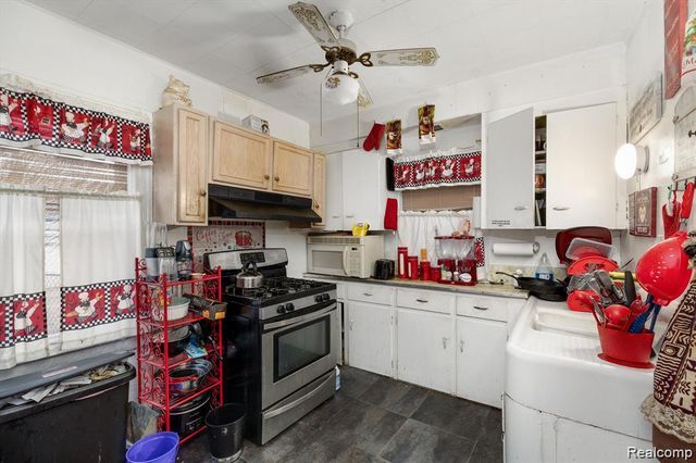 2532 LONGFELLOW Street, Detroit, MI 48206