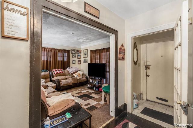 2532 LONGFELLOW Street, Detroit, MI 48206