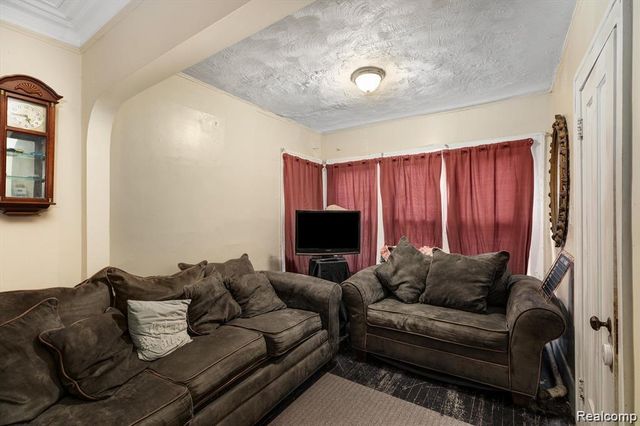 2532 LONGFELLOW Street, Detroit, MI 48206