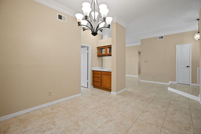 710 Lochnell Drive, Houston, TX 77062