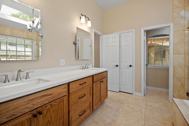 710 Lochnell Drive, Houston, TX 77062