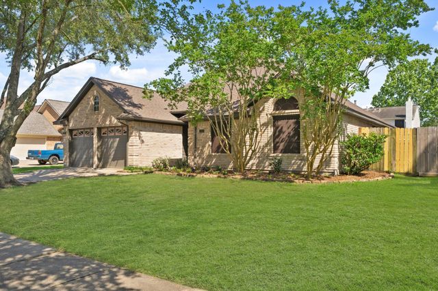 710 Lochnell Drive, Houston, TX 77062