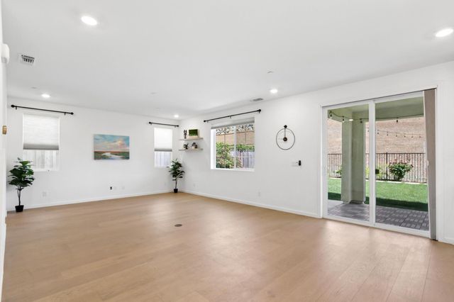 3342 Jackrabbit Ct, Folsom, CA 95630