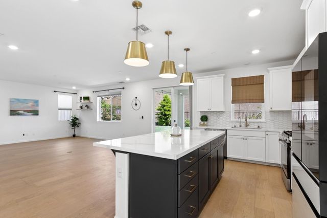 3342 Jackrabbit Ct, Folsom, CA 95630