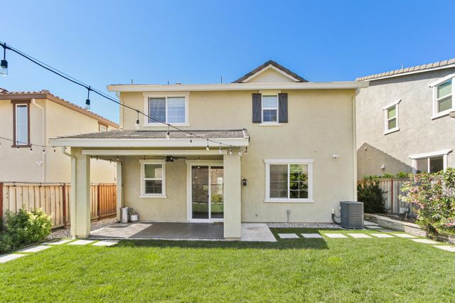 3342 Jackrabbit Ct, Folsom, CA 95630