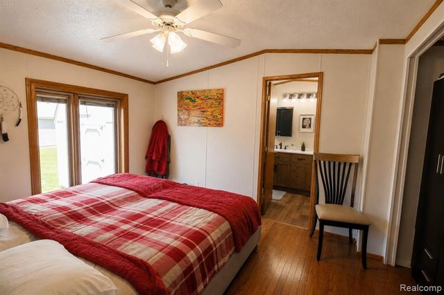23 Highland Terrace, White Lake, MI 48386