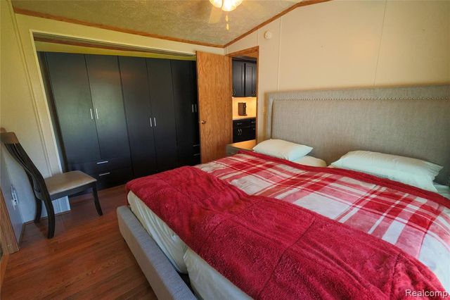 23 Highland Terrace, White Lake, MI 48386