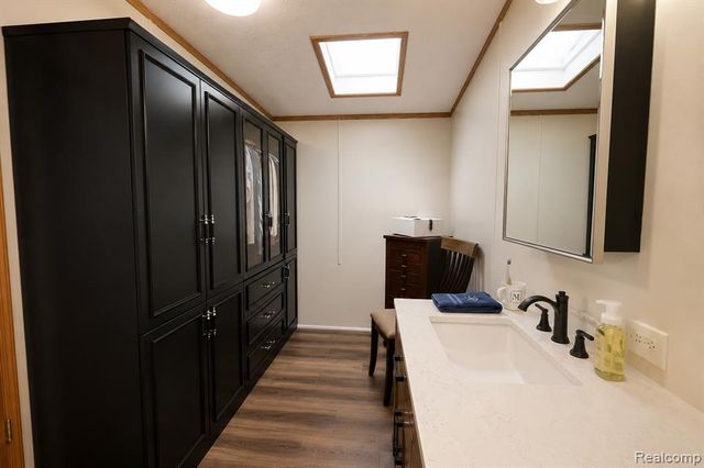 23 Highland Terrace, White Lake, MI 48386