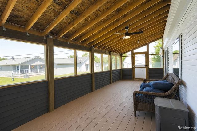 23 Highland Terrace, White Lake, MI 48386