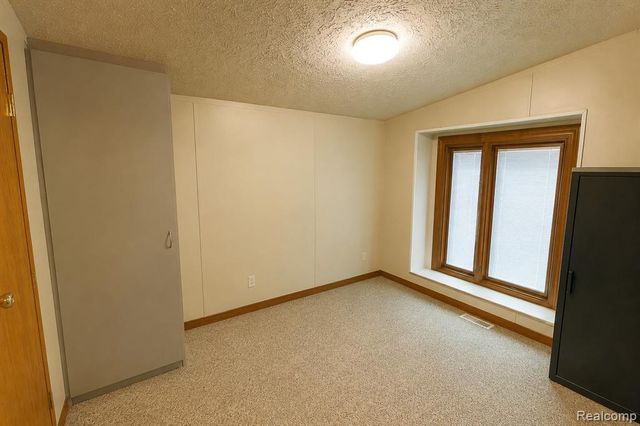 23 Highland Terrace, White Lake, MI 48386