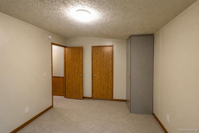 23 Highland Terrace, White Lake, MI 48386