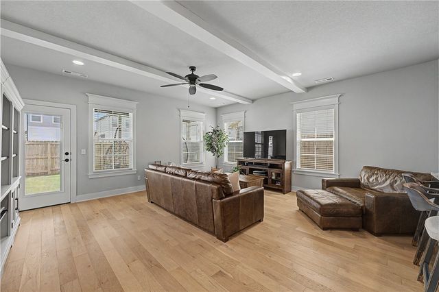 1716 W Broadway Place, Rogers, AR 72758