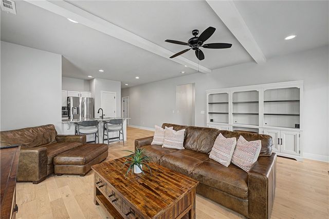 1716 W Broadway Place, Rogers, AR 72758