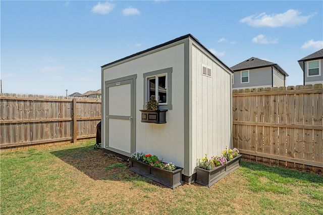 1716 W Broadway Place, Rogers, AR 72758