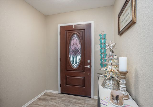 2002 Everglade Drive, Gainesville, TX 76240