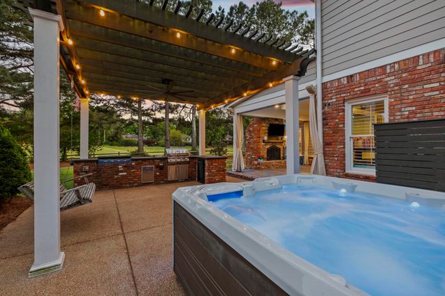 2625 GWYNN MANOR CT, Collierville, TN 38017