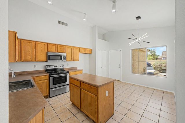 7043 W Phelps Road, Peoria, AZ 85382