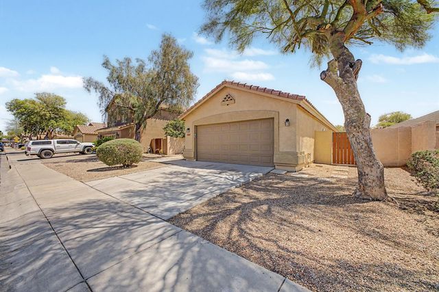 7043 W Phelps Road, Peoria, AZ 85382
