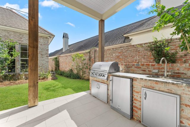 11682 Silo Dr, Saint George, LA 70810