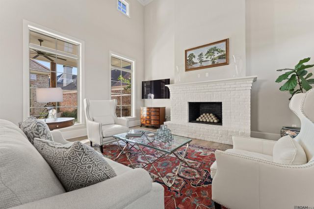 11682 Silo Dr, Saint George, LA 70810