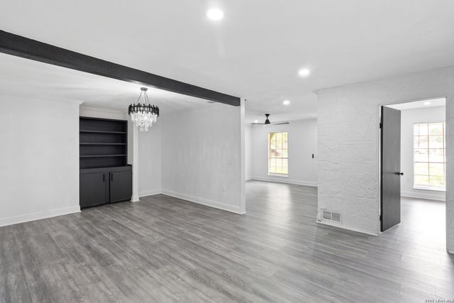 11915 LOS CERROS ST, San Antonio, TX 78233