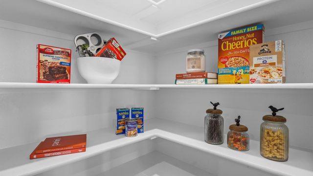 1617 MARSH Street, Cleburne, TX 76033