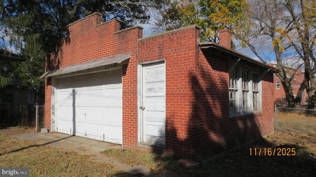 12 OAK ST, Salem, NJ 08079