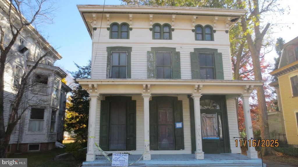 12 OAK ST, Salem, NJ 08079