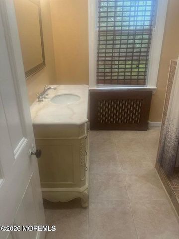 27 Spring Street, Freehold, NJ 07728