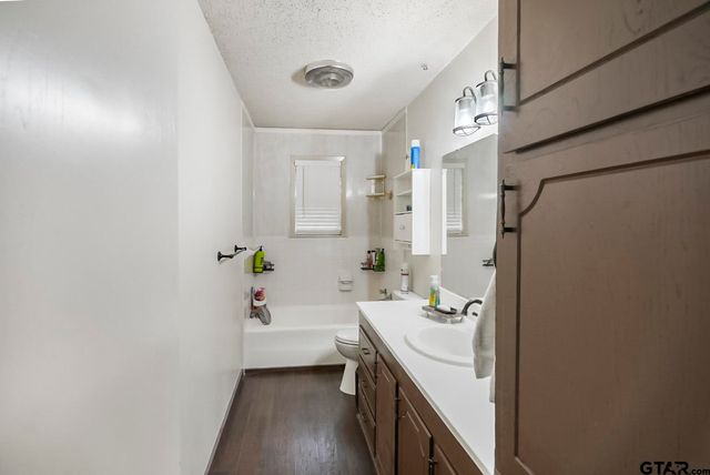1045 CR 3210, Mt Pleasant, TX 75455