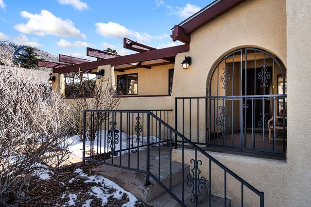 12700 Calle Cereza NE, Albuquerque, NM 87111