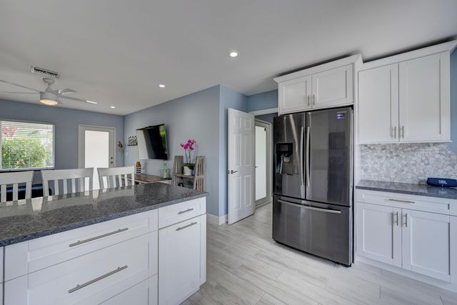 351 NE 41st Street, Oakland Park, FL 33334