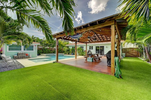 351 NE 41st Street, Oakland Park, FL 33334