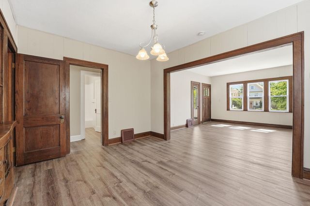 3736 Park Avenue, Minneapolis, MN 55407