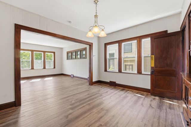 3736 Park Avenue, Minneapolis, MN 55407