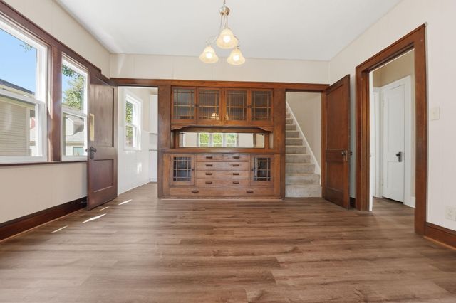 3736 Park Avenue, Minneapolis, MN 55407
