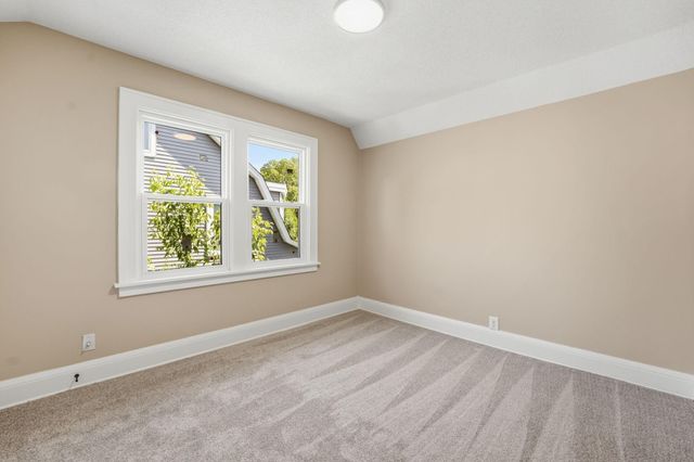 3736 Park Avenue, Minneapolis, MN 55407