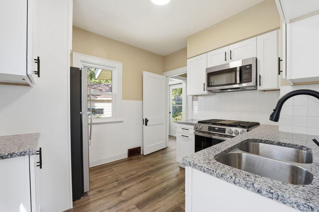 3736 Park Avenue, Minneapolis, MN 55407