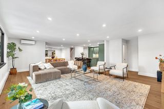 935 Washington St 8, Newton, MA 02460