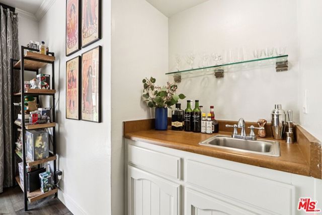 5125 Harold Way 104, Los Angeles, CA 90027