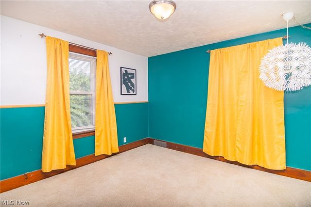 120 Langley Avenue, Steubenville, OH 43952